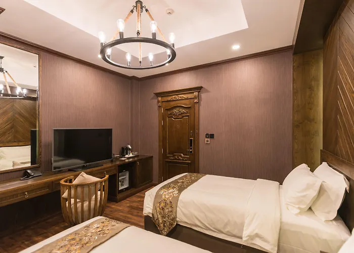 Khum Damnoen 4*