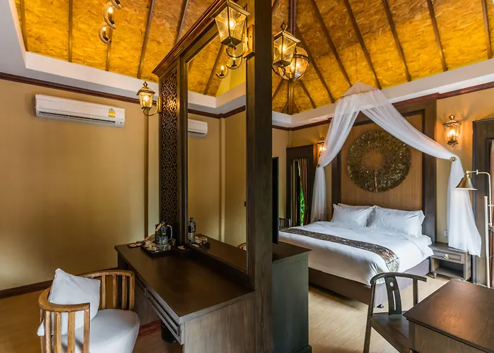 Resort Khum Damnoen