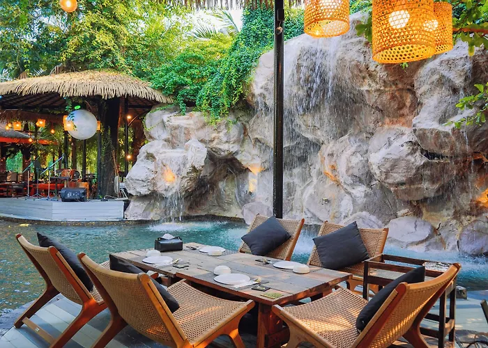 Khum Damnoen 4*